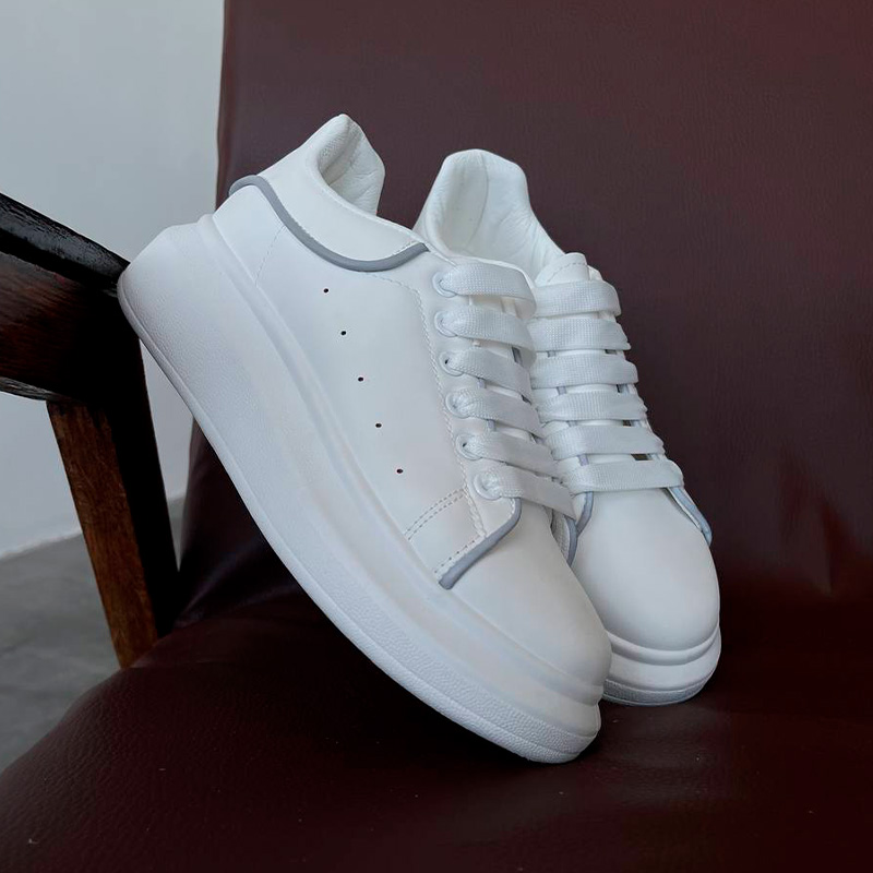 Кросівки Shift White