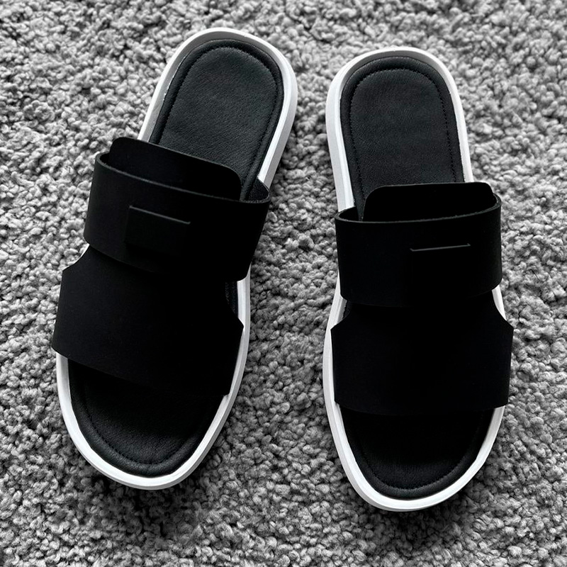 Шльопанці Stride Black White